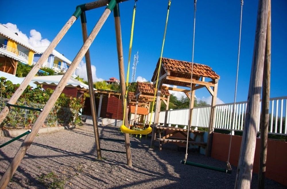 Hotel Village Pomme Cannelle 3 Etoiles Le Precheur Exterior foto